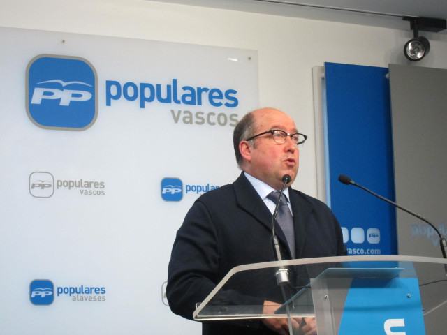 El portavoz del pp de alava, Carmelo Barrio