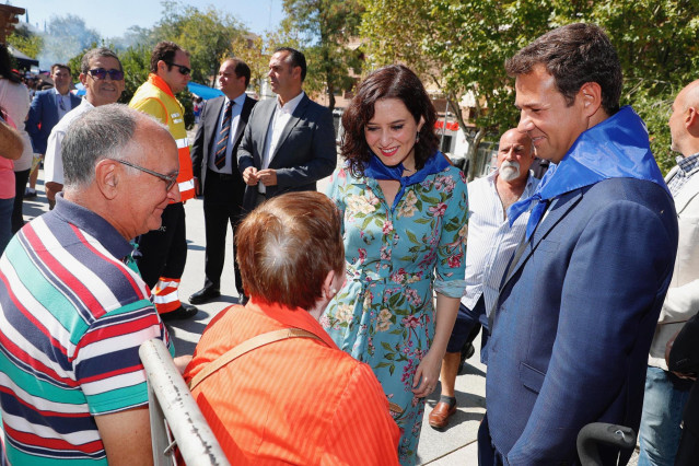 La presidenta de la Comunidad de Madrid, Isabel Díaz Ayuso, en Las Rozas durante las fiestas de San Miguel