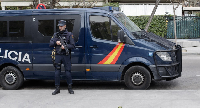 Recursos de Policía Nacional, agente, agentes, policía, policías, Unidad de Intervención Policial (UIP), antidisturbio, antidisturbios, furgón policial, arma, armas, armamento, policía con arma