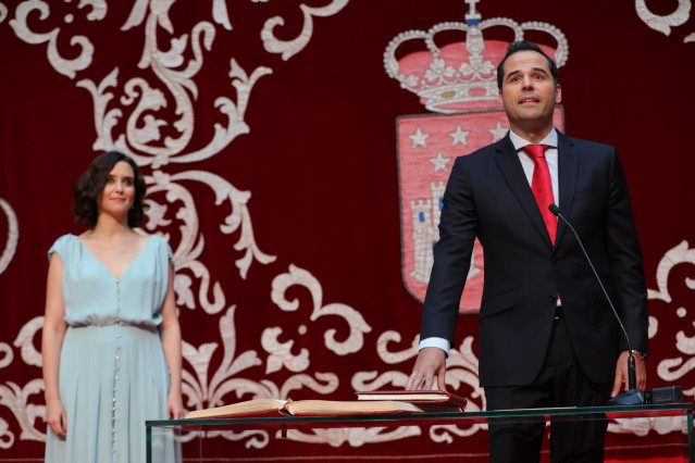 Imagen de archivo del vicepresidente de la Comunidad de Madrid, Ignacio Aguado, junto a la presidenta regional, Isabel Díaz Ayuso.