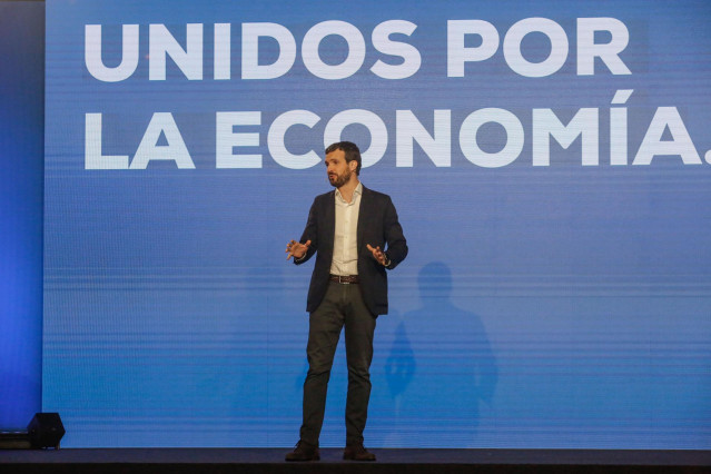 El presidente del PP, Pablo Casado, interviene en la inauguran la Convención Económica del PP en Córdoba.