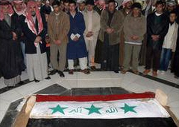 Los restos de Saddam Hussein estaban en un mausoleo en la aldea de Awja