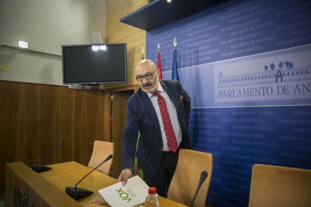 El portavoz del grupo parlamentario Vox, Alejandro Hernández. Foto de archivo