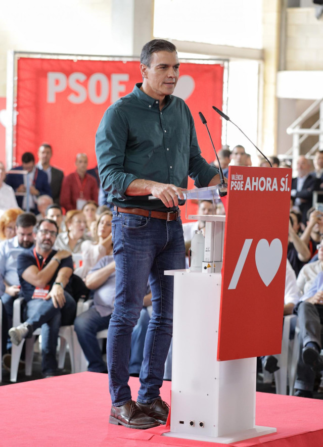 El presidente del gobierno en funciones, Pedro Sánchez, en el acto del Partido Socialista en Mislata (Valencia), a sábado 2 de noviembre de 2019