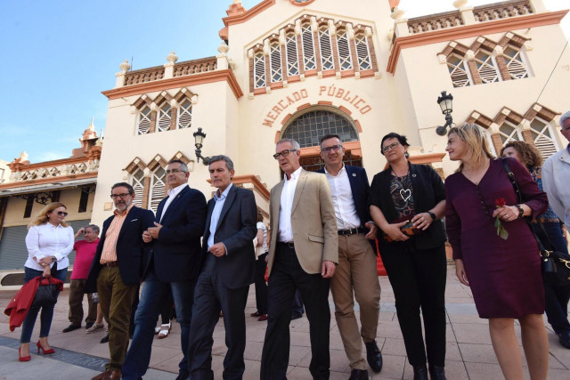 El ministro de Cultura en funciones, José Guirao, en el Mercado Público de La Unión