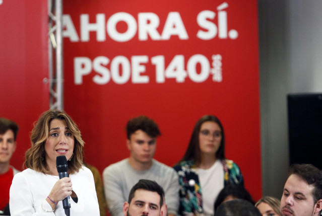 La secretaria general del PSOE de Andalucía, Susana Díaz, interviene en un encuentro con jóvenes socialistas.