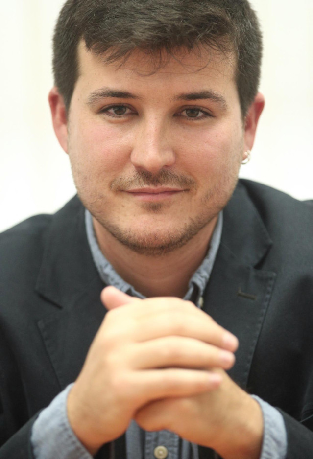 El nuevo portavoz de Más Madrid en la Asamblea de Madrid, Pablo Gómez Perpinyà, posa tras su entrevista con Europa Press, en Madrid (España), a 30 de octubre de 2019.