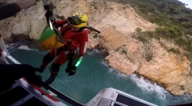 Rescate en Xàbia de 22 atrapados cuando hacían paddle surf