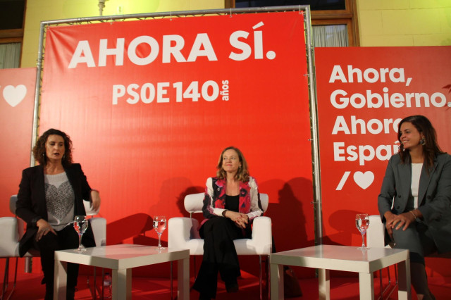 La ministra de Economía, Nadia Calviño, en un acto del PSPV-PSOE en València