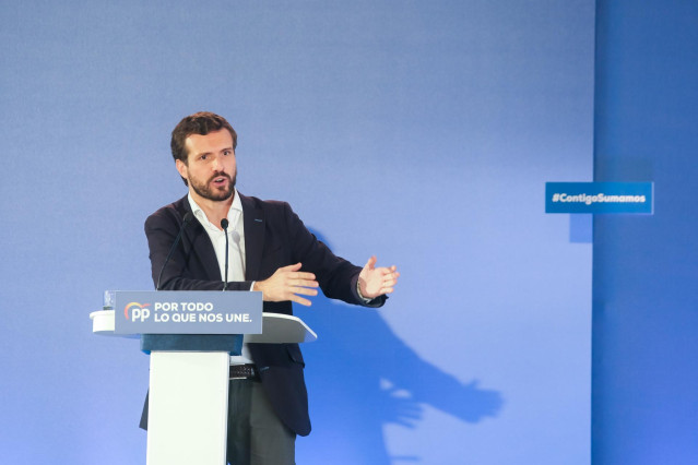 El presidente del Partido Popular y candidato del partido para el 10N, Pablo Casado, interviene en un acto en Lalín (Pontevedra/Galicia/España), a 2 de noviembre de 2019.