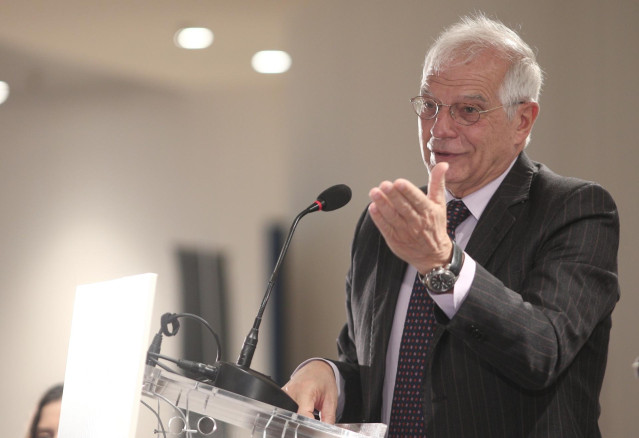 El ministro de Asuntos Exteriores, Unión Europea y Cooperación en funciones, Josep Borrell, protagoniza el desayuno informativo organizado por Executive Forum bajo el título 'La Europa de la Defensa y la Seguridad', en Madrid (España).