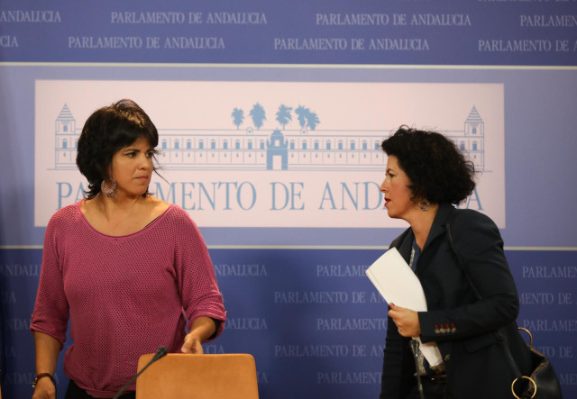 Teresa Rodríguez e Isabel Mora, en rueda de prensa