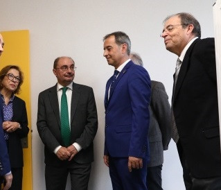 El presidente de Aragón, Javier Lambán, durante la inauguración del nuevo centro de salud de Binéfar (Huesca).