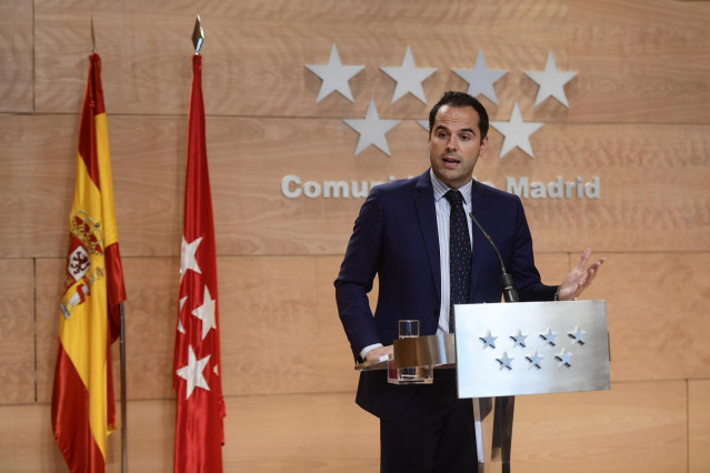 Imagen del vicepresidente de la Comunidad de Madrid, Ignacio Aguado, tras la rueda de prensa del Consejo de Gobierno.