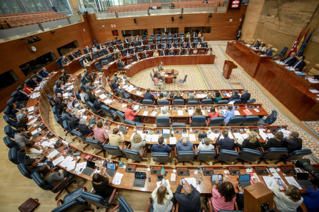 Vista del hemiciclo de la Asamblea de Madrid durante una sesión plenaria en Madrid (España), a 3 de octubre de 2019.