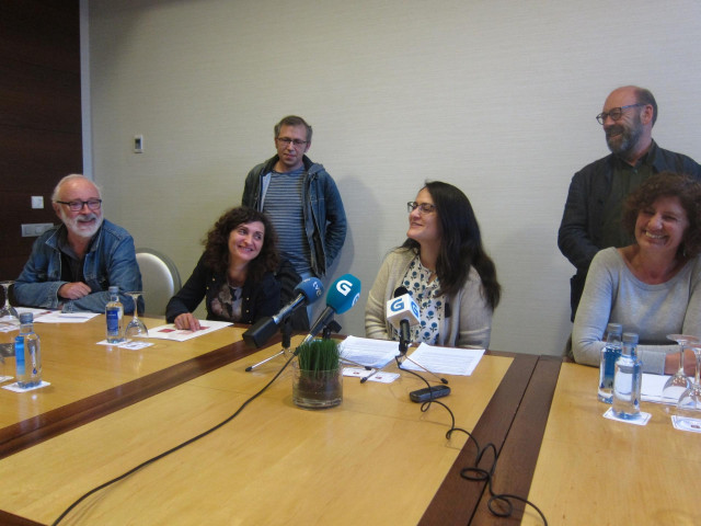 La coordinadora de Cerna, con Paula Vázquez Verao y Mario López Rico