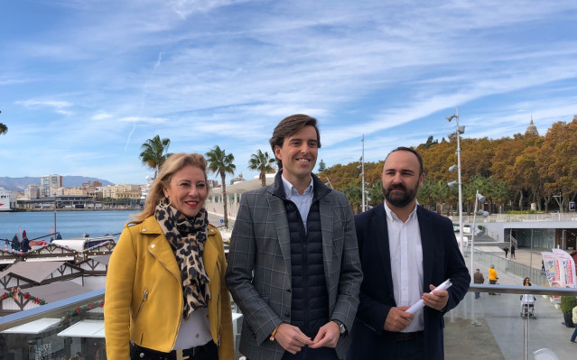 El vicesecretario de Comunicación del PP, Pablo Montesinos, con los diputados del PP Carolina España y Mario Cortés