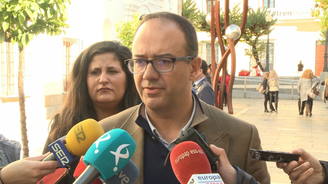 Cayetano Polo (Cs) en declaraciones a los medios de comunicación