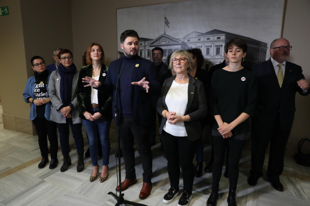 Gabriel Rufián y los diputados y senadores de ERC