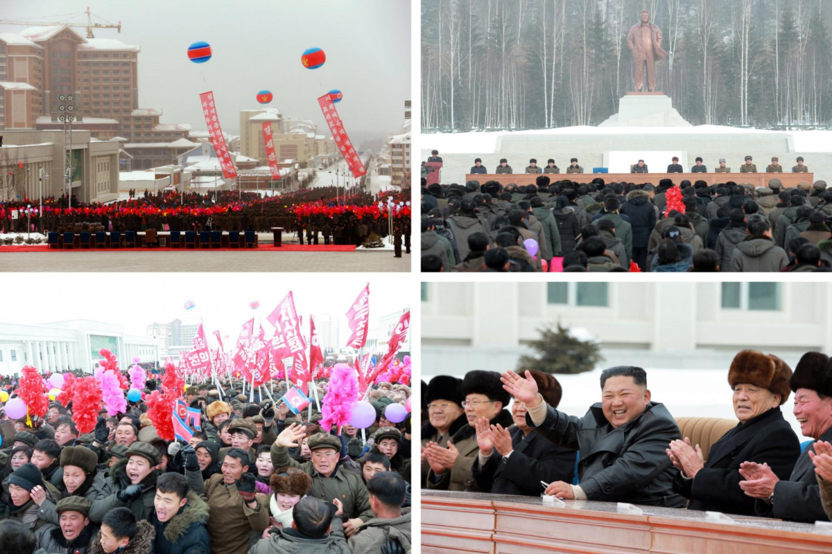 La estatua de Kim Jong Il que se ve detru00e1s de Kim Jong Un fue llamada el eje centralde la principal calle norte sur de Samjiyon Rodong Sinmun