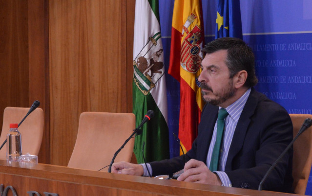 [Comunicación Pp Andaluz]Nota, Foto Y Audio Toni Martín: “El Dinero De Los Parados Andaluces Fue El Cajero Automático Del Socialismo Andaluz Durante Años”
