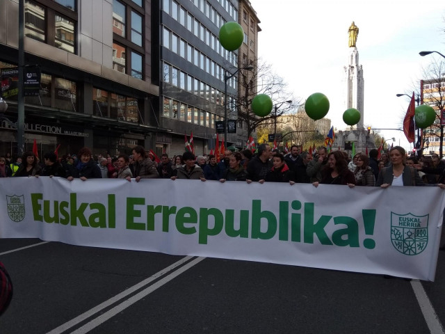 Manifestación en Bilbao convocada por EH Bildu a favor de la 