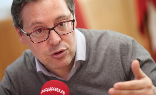 El portavoz del PP en la Asamblea de Madrid, Alfonso Serrano, durante una entrevista con Europa Press, en Madrid a 11 de diciembre de 2019.