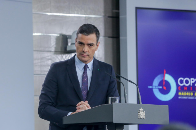 El presidente del Gobierno en funciones, Pedro Sánchez, ofrece una rueda de prensa en el palacio de La Moncloa tras su consulta con el Rey sobre su posible investidura como Presidente del Gobierno, en Madrid (España), a 11 de diciembre de 2019.