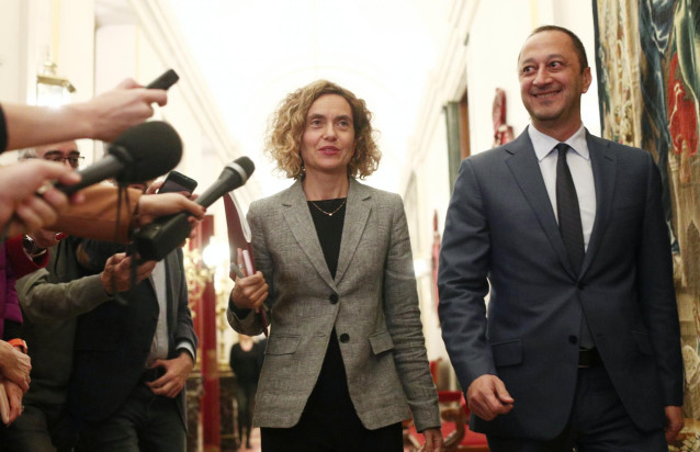 La presidenta del Congreso de los Diputados, Meritxell Batet  y el vicepresidente primero, Alfonso Rodríguez Gómez de Celis, a su llegada a la reunión de la Mesa