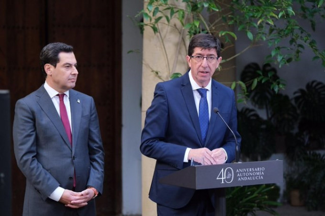 El presidente de la Junta, Juanma Moreno, y el vicepresidente, Juan Marín.