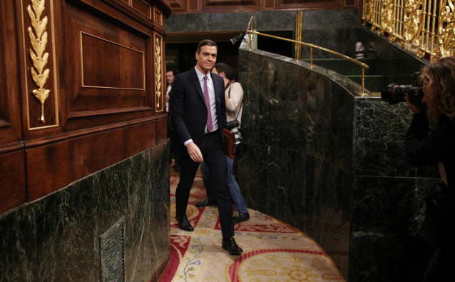 El presidente de Gobierno en funciones y secretario general del PSOE, Pedro Sánchez, llega al Congreso de los Diputados en la primera sesión del debate de su investidura en la XIV Legislatura en Madrid (España), a 4 de enero de 2019.
