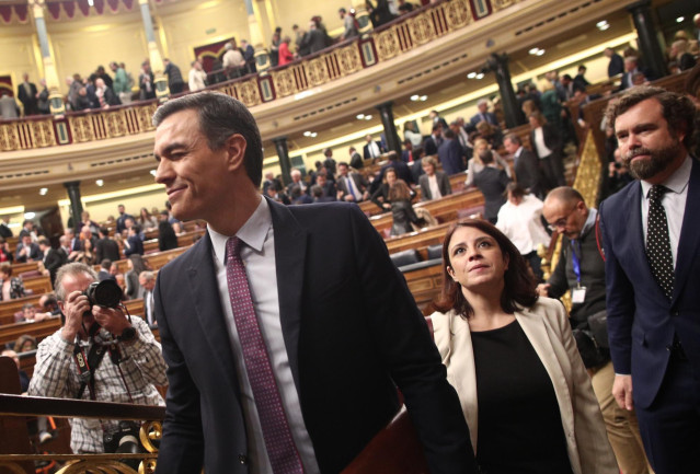 El presidente de Gobierno en funciones, Pedro Sánchez, en el hemiciclo del Congreso durante la primera sesión del debate de investidura.