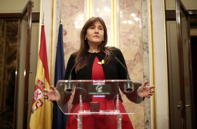 La portavoz parlamentaria de Junst per Catalunya (JxCat), Laura Borràs, ofrece una rueda de prensa en el Congreso
