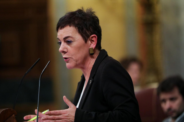 La portavoz de EH Bildu en el Congreso de los Diputados, Mertxe Aizpurua, interviene desde la tribuna del Congreso de los Diputados