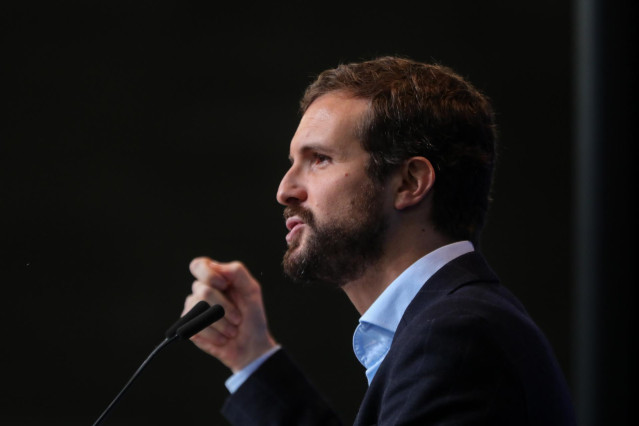 El presidente nacional del PP, Pablo Casado, interviene en la tradicional comida de Navidad del PP de la Comunidad de Madrid, a 14 de diciembre de 2019