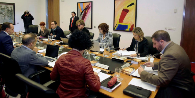 Mesa y Junta de Portavoces del Parlamento de Navarra