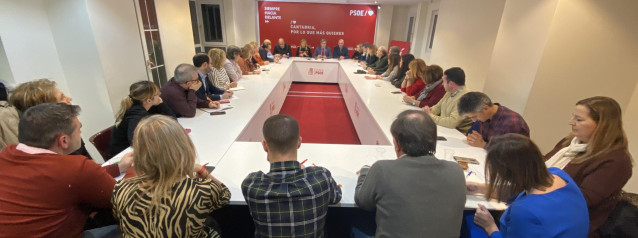 Reunión de la Comisión Ejecutiva Regional del PSOE para decidir sobre el pacto de Gobierno con el PRC