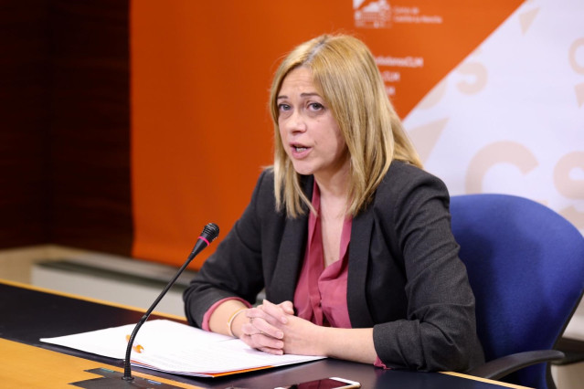 La portavoz de Ciudadanos en las Cortes, Carmen Picazo, en rueda de prensa.