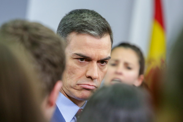 Declaración institucional del Presidente del Gobierno, Pedro Sánchez, para comunicar la composición del nuevo Gobierno de coalición y los objetivos del Ejecutivo tras habérselos comunicado a Felipe VI, en Madrid a 12 de enero de 2020