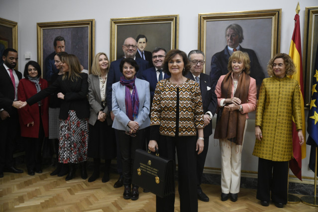 La vicepresidenta del Gobierno, ministra de la Presidencia y Relaciones con las Cortes, Carmen Calvo, toma posesión de su cargo para el Gobierno de coalición de PSOE y Unidas Podemos en la XIV Legislatura, en el Palacio de La Moncloa, Madrid (España), a 1
