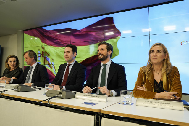 (I-D) La vicesecretaria de Política Social del PP, Cuca Gamarra; el vicesecretario de Política Territorial del PP, Antonio González Terol; el secretario general del PP, Teodoro García Egea; el presidente del Partido Popular, Pablo Casado; y la vicesecreta