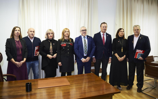 Miembros de la comisión negociadora de PSOE y PRC en el Parlamento de Cantabria