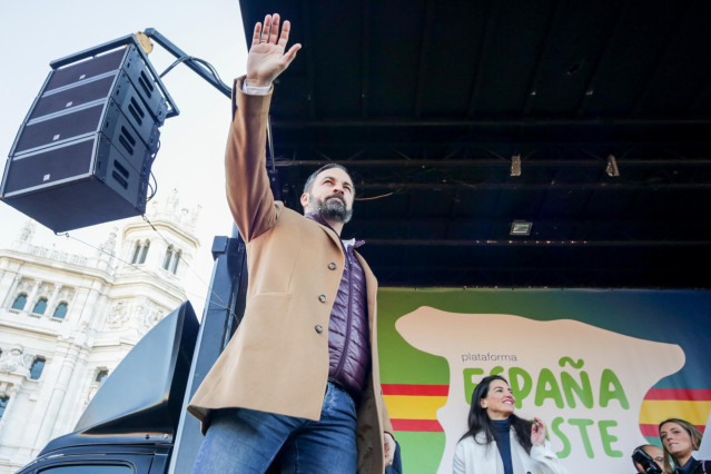 El presidente de Vox, Santiago Abascal, durante la concentración convocada por la plataforma 'España Existe' frente al Ayuntamiento de la capital, en Madrid (España) a 12 de enero de 2020.