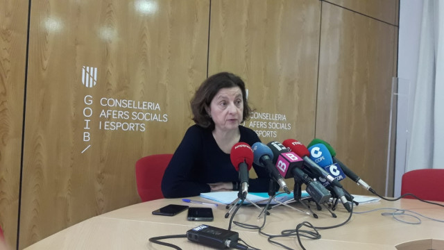 La consellera de Asuntos Sociales, Fina Santiago.