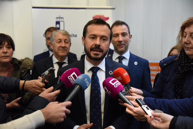 El consejero de Desarrollo Sostenible de C-LM, José Luis Escudero, en declaraciones a los medios