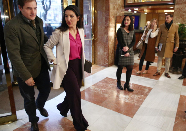 La presidenta de Vox Madrid, Rocio Monasterio, a su llegada a un desayuno informativo de Europa Press en el que han participado la presidenta de la Comunidad de Madrid, Isabel Díaz Ayuso y el vicepresidente de la Comunidad de Madrid, Ignacio Aguado.