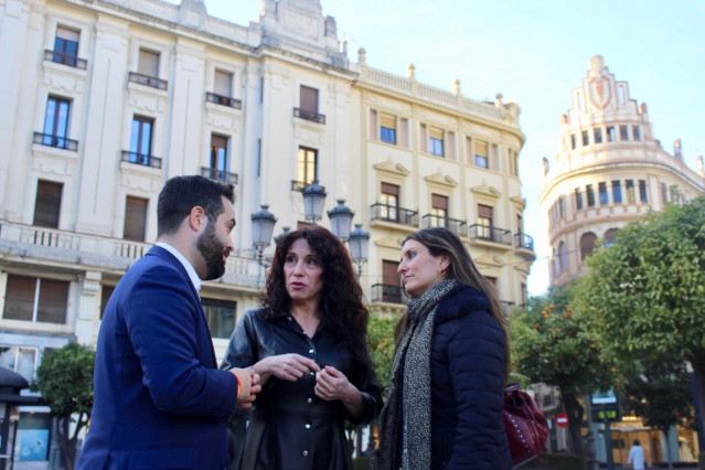 Rocío Ruiz, Sara Giménez y Francisco Carrillo.