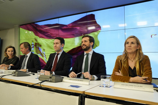 (I-D) La vicesecretaria de Política Social del PP, Cuca Gamarra; el vicesecretario de Política Territorial del PP, Antonio González Terol; el secretario general del PP, Teodoro García Egea; el presidente del Partido Popular, Pablo Casado; y la vicesecreta