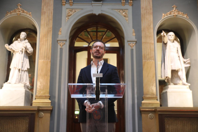 El portavoz del Partido Popular en el Senado, Javier Maroto, en rueda de prensa tras la reunión de la Junta de Portavoces del Senado.