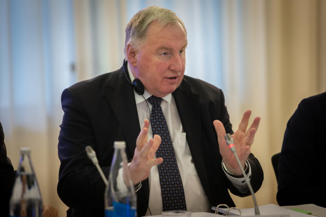 El presidente del Comité de las Regiones, Karl- Heinz Lambertz , durante su intervención en el acto de apertura de la Asamblea Regional y Local Euromediterránea, en Barcelona /Cataluña (España), a 23 de enero de 2020.